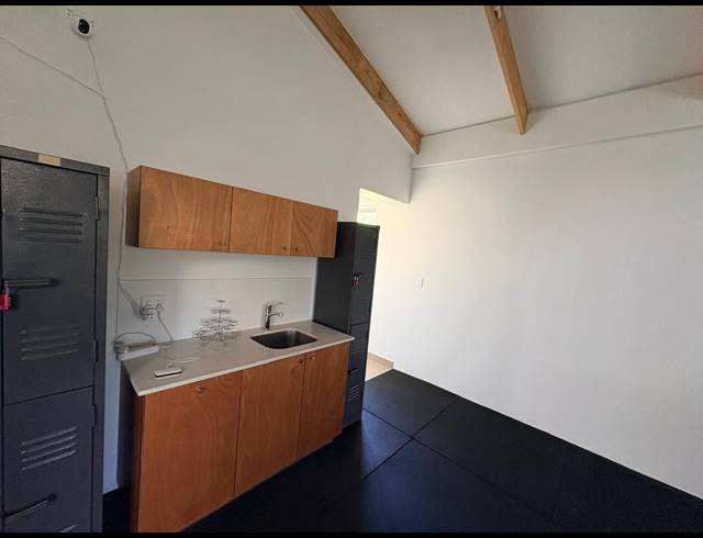 129M² OFFICE TO LET IN KYALAMI